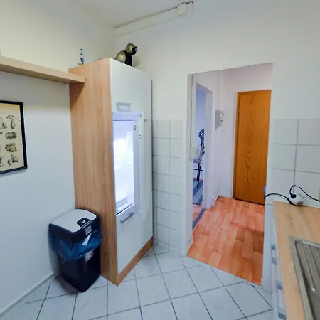 Ideal Fuer Monteure Fully Furnished Halle Saale, 4-6 P Daire *
