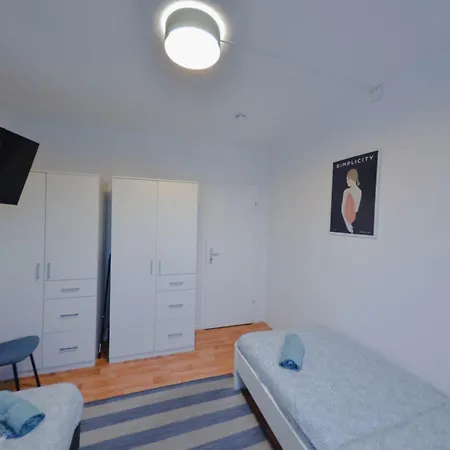 Apartament Ideal Fuer Monteure Fully Furnished Halle Saale, 4-6 P Halle (Saale)