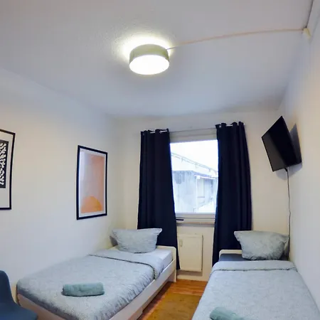 Ideal Fuer Monteure Fully Furnished Halle Saale, 4-6 P Daire Halle (Saale)