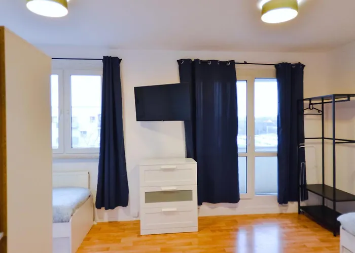 Ideal Fuer Monteure Fully Furnished Halle Saale, 4-6 P *